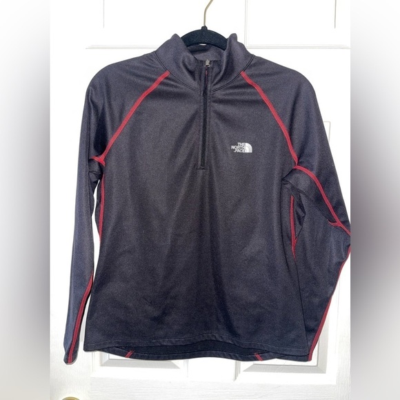 The North Face Tops - The North Face 1/2 zip, Flight series • Women’s Medium